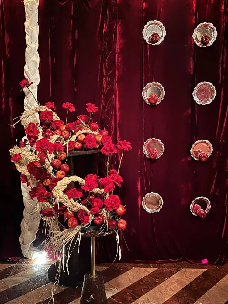 Medusa BGC Full Fairytale Installation photographed by Holy Chic Flowers at Medusa BGC