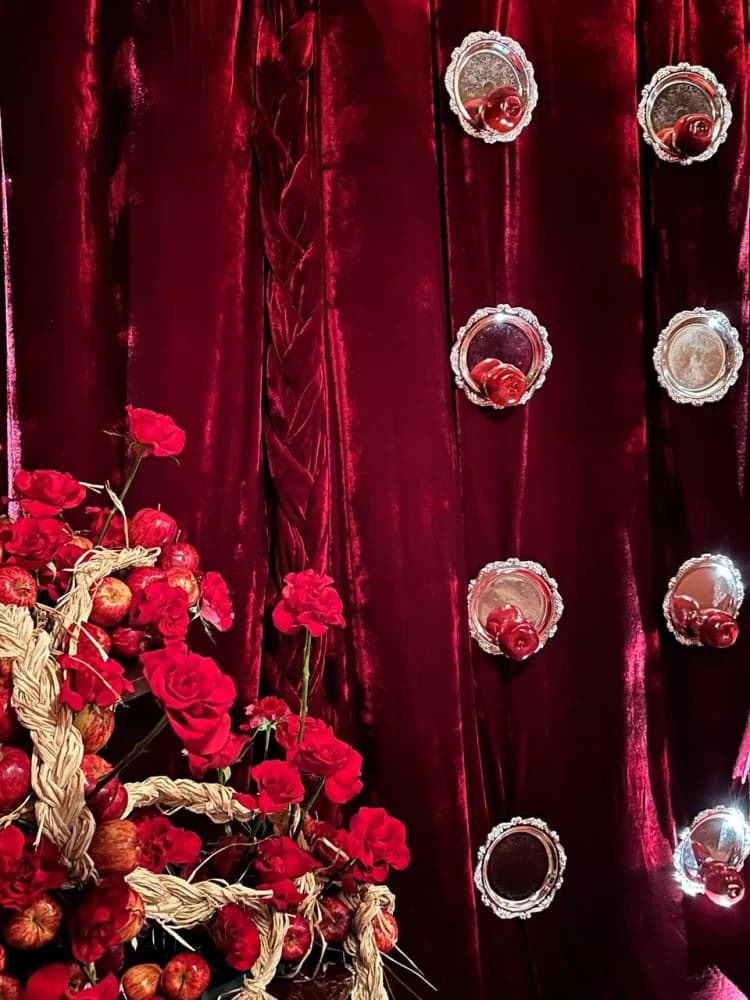 Medusa BGC Mirrored Apples Red Velvet photographed by Holy Chic Flowers at Medusa BGC