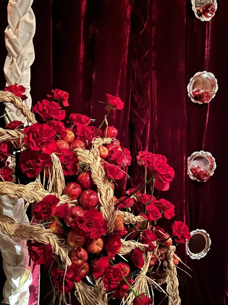 Medusa BGC Roses Apples Mirror Detail photographed by Holy Chic Flowers at Medusa BGC