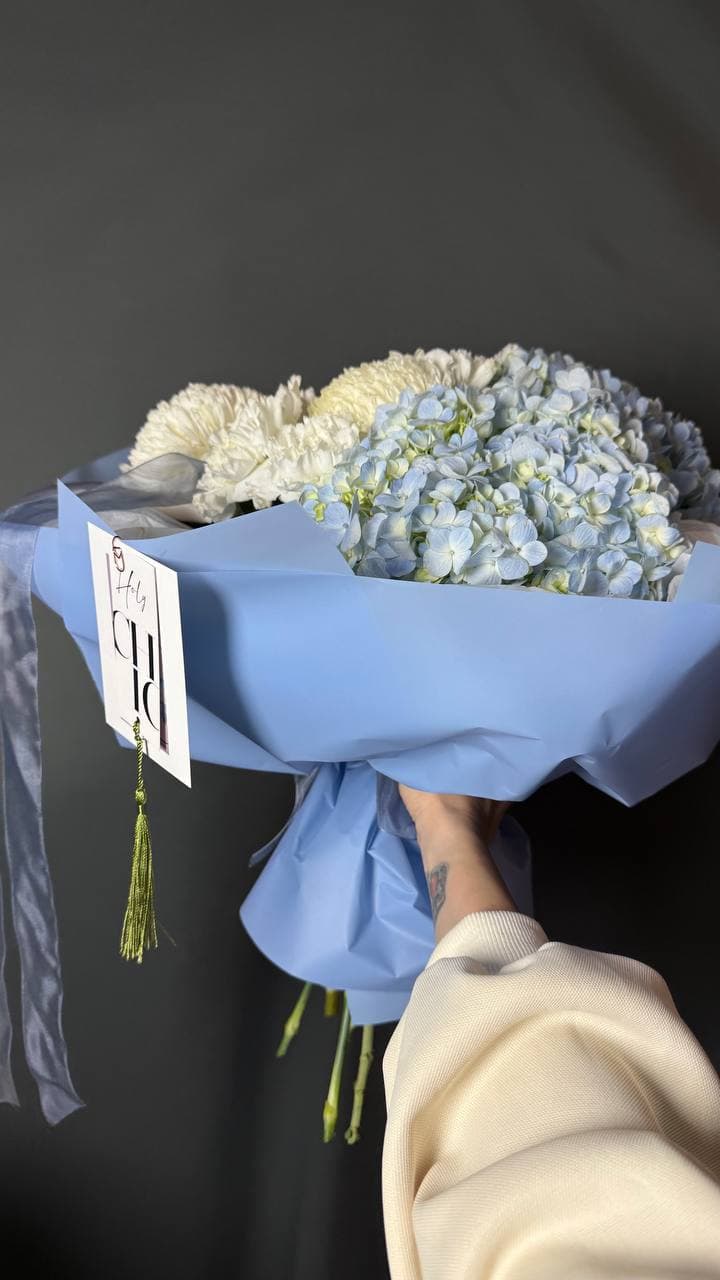 Bouquet L, view 2 by Holy Chic Flowers Manila