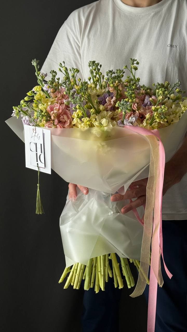 Mono Bouquet, view 3 by Holy Chic Flowers Manila