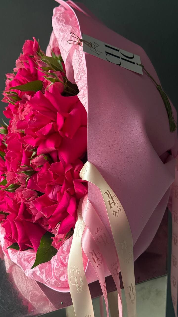 Spray Roses, view 1 by Holy Chic Flowers Manila