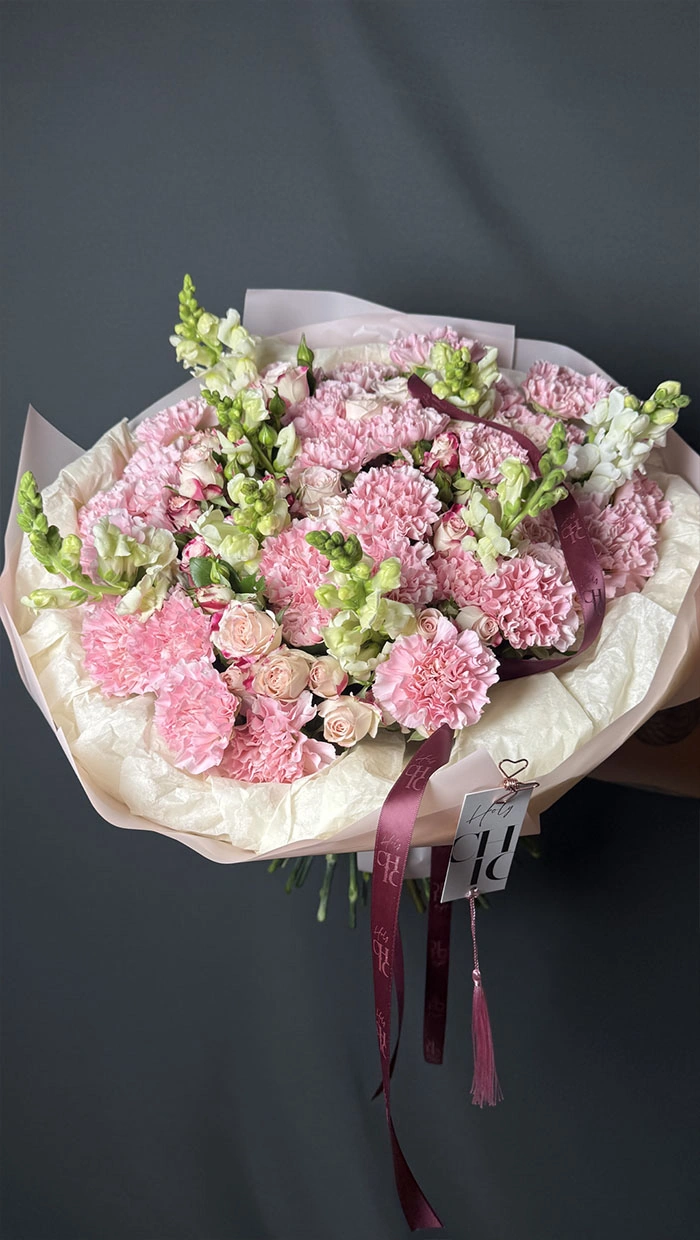 A princess bouquet of dianthus and garden flowers