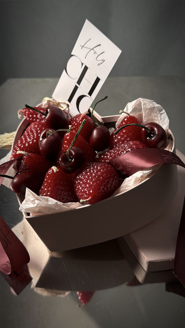 realistic berries candles set